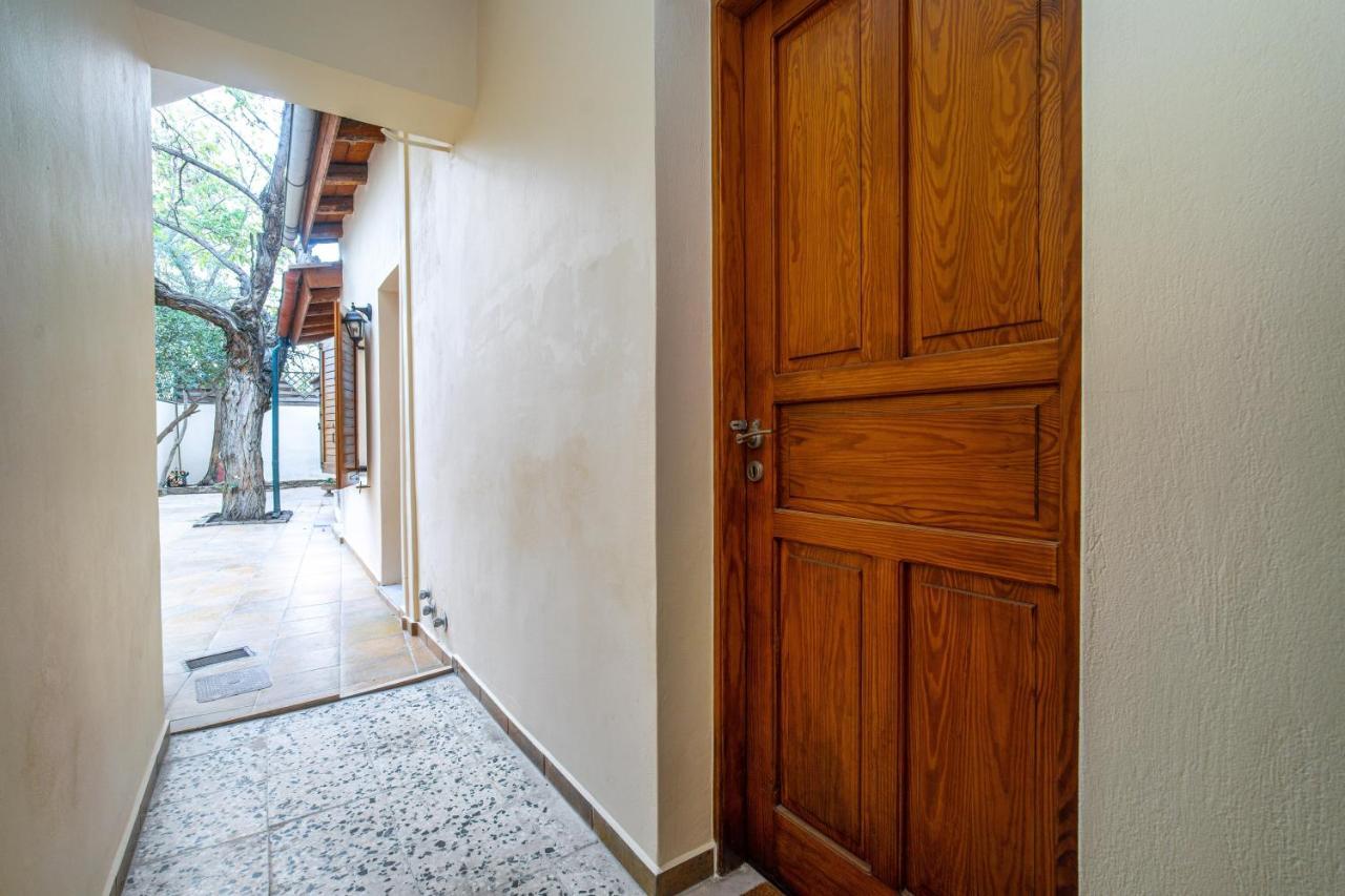 Luxurious Villa At Mets Athena Bagian luar foto