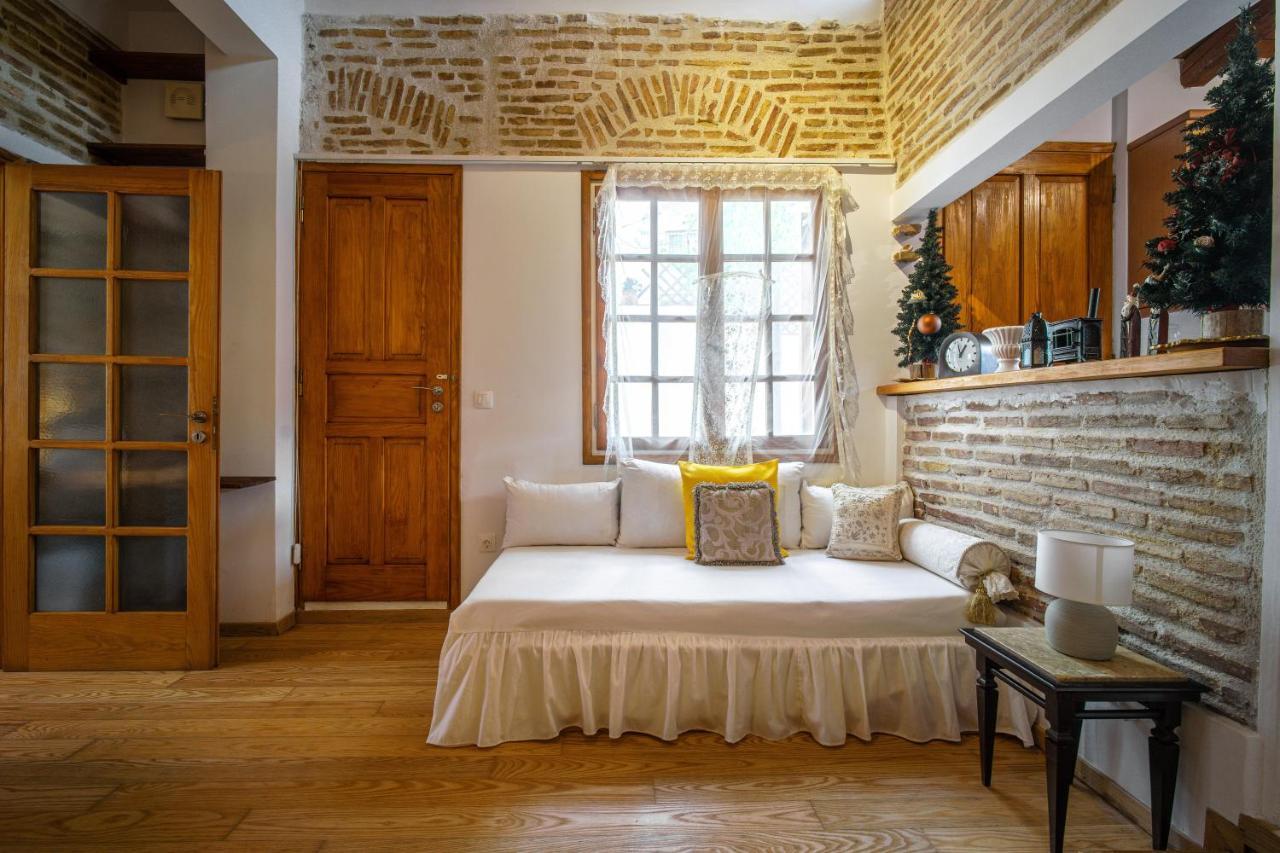 Luxurious Villa At Mets Athena Bagian luar foto
