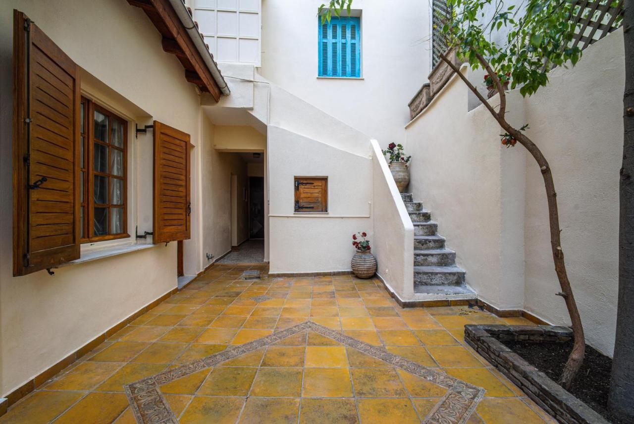 Luxurious Villa At Mets Athena Bagian luar foto