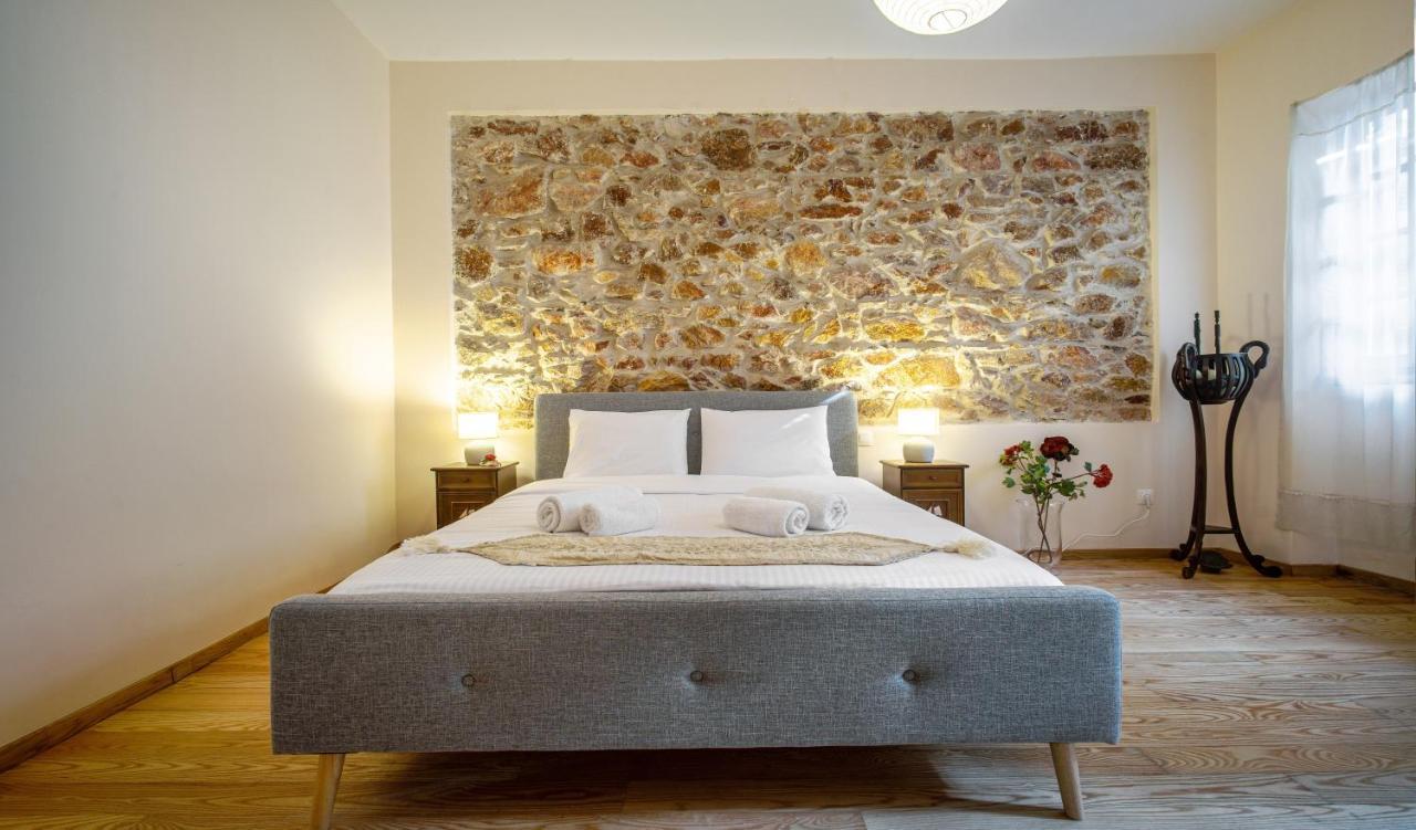 Luxurious Villa At Mets Athena Bagian luar foto