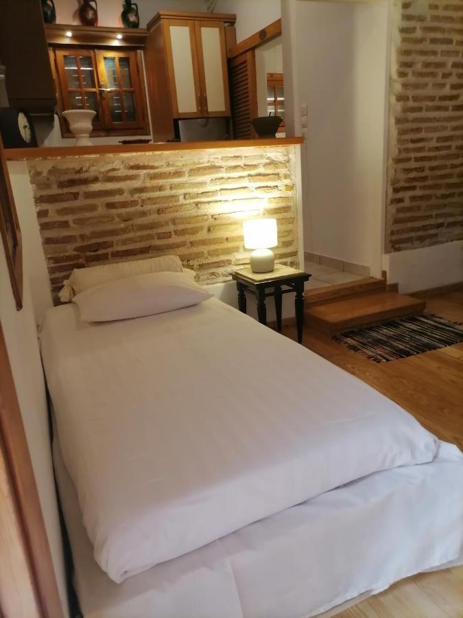 Luxurious Villa At Mets Athena Bagian luar foto