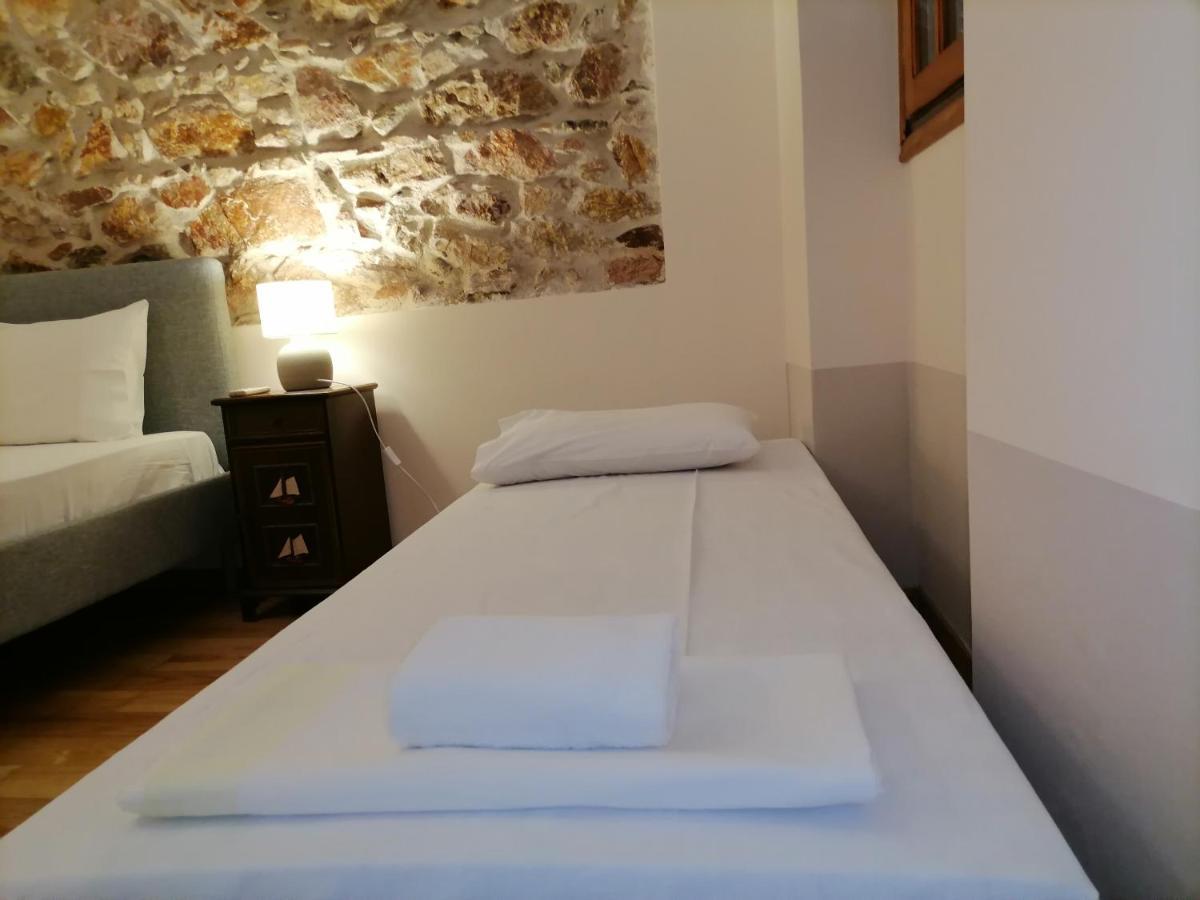 Luxurious Villa At Mets Athena Bagian luar foto